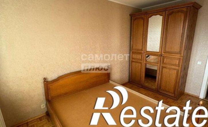 3-комн квартира улица Репина, 1,  д. 1